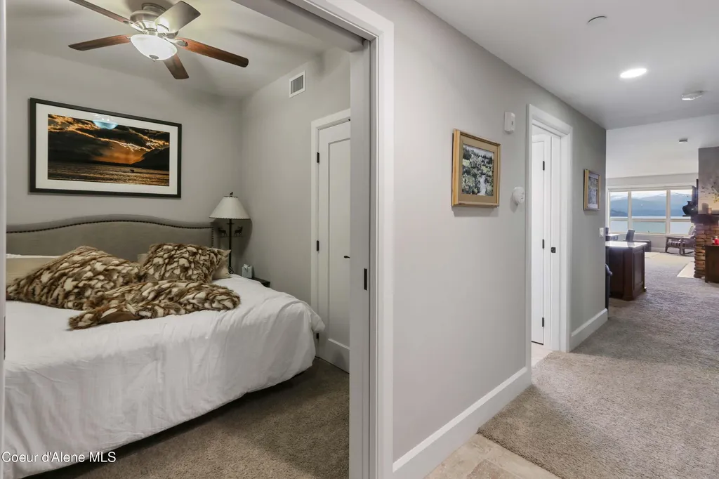 702 Sandpoint Avenue Sandpoint ID 83864
