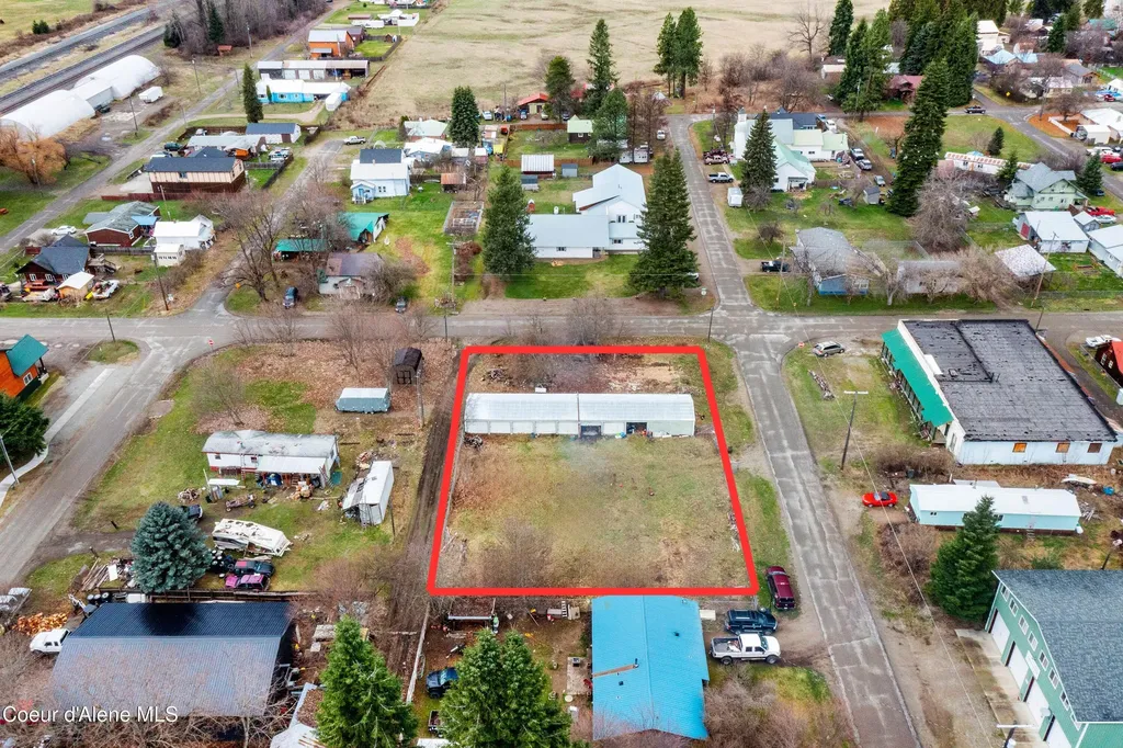 102 E 2nd Avenue Clark Fork ID 83811