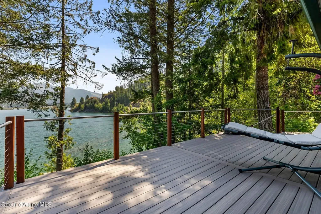 17325 Dufort Road Priest River ID 83856