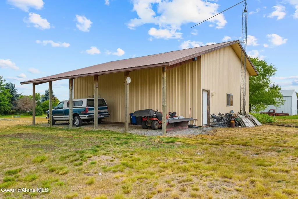 9998 W Gallop Lane Post Falls ID 83854