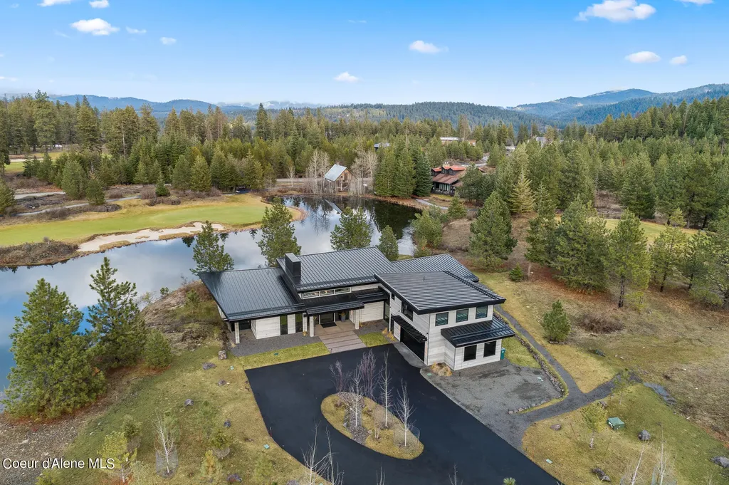6922 S Nighthawk Court Harrison ID 83833