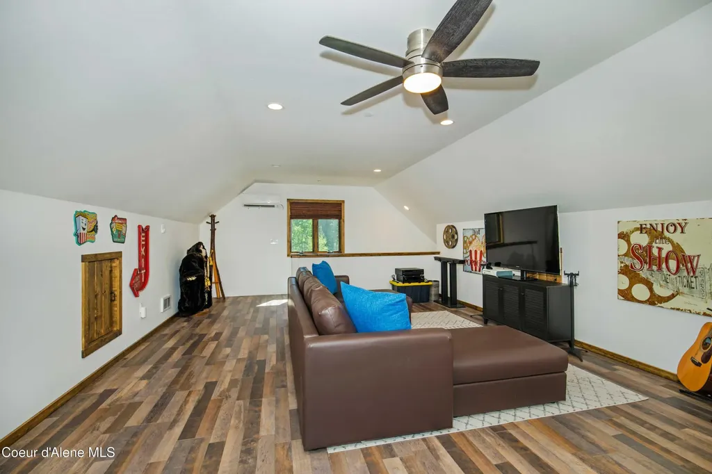 193 Brightwater Sandpoint ID 83864