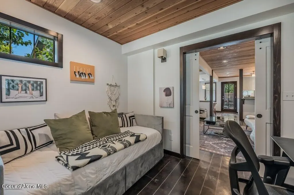 1205 W Lake Street Sandpoint ID 83864