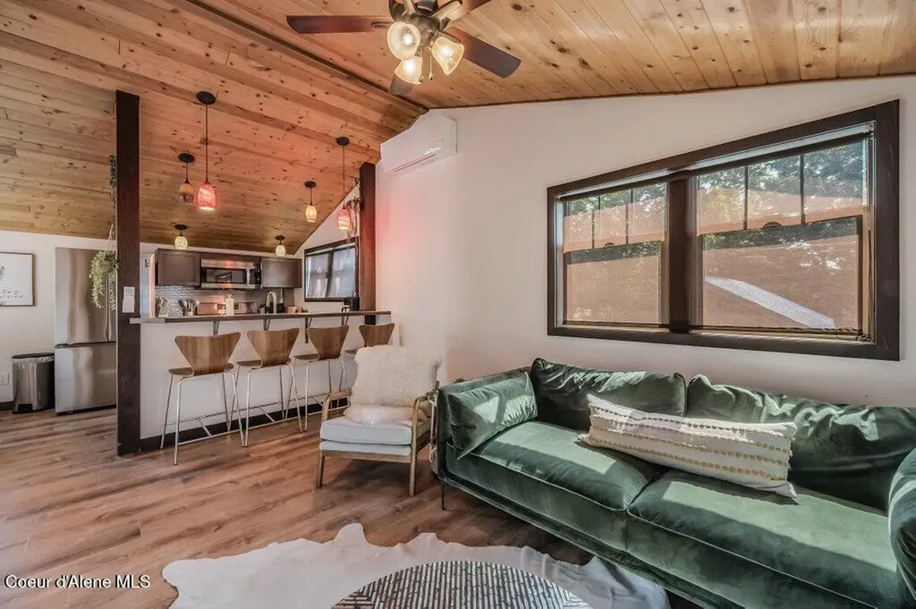 1205 W Lake Street Sandpoint ID 83864