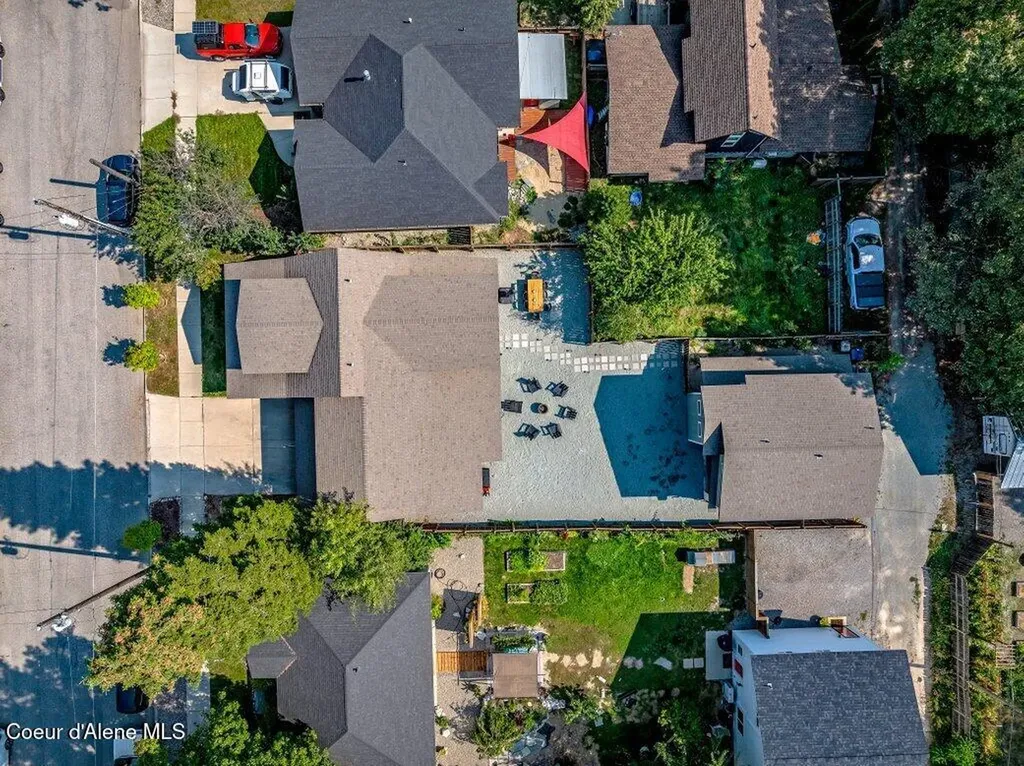 1205 W Lake Street Sandpoint ID 83864