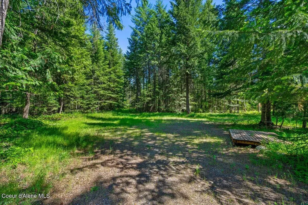 28801 N Lewellen Creek Road Athol ID 83801