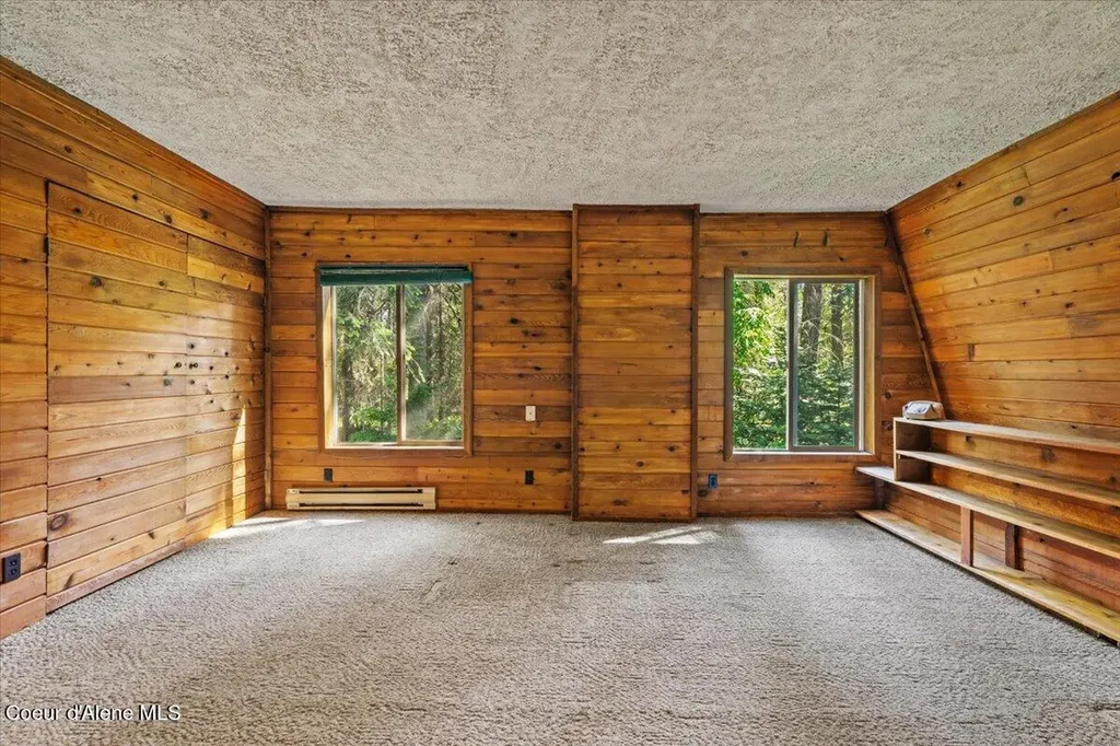 28801 N Lewellen Creek Road Athol ID 83801