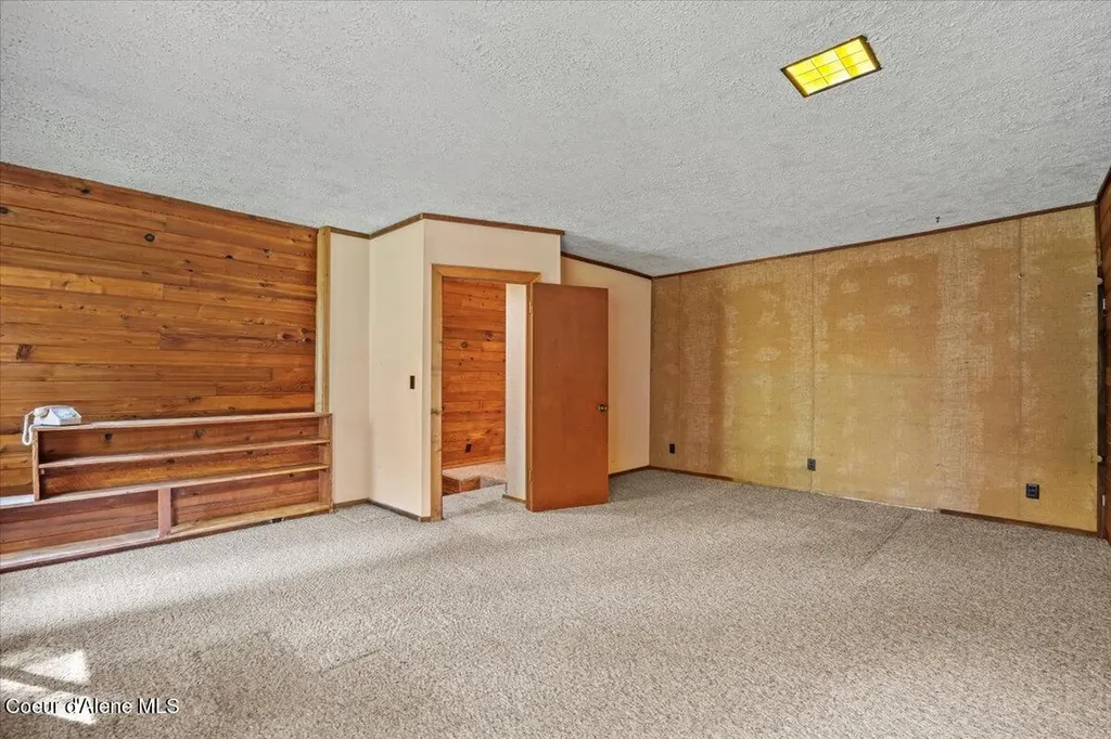 28801 N Lewellen Creek Road Athol ID 83801
