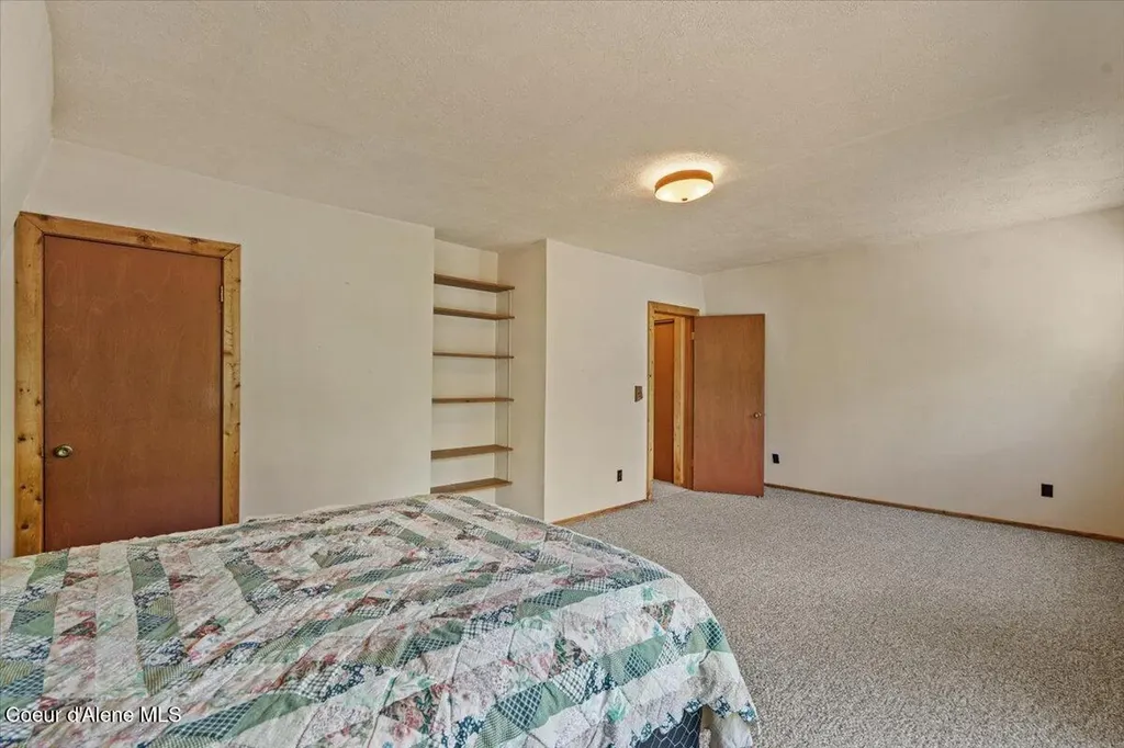 28801 N Lewellen Creek Road Athol ID 83801
