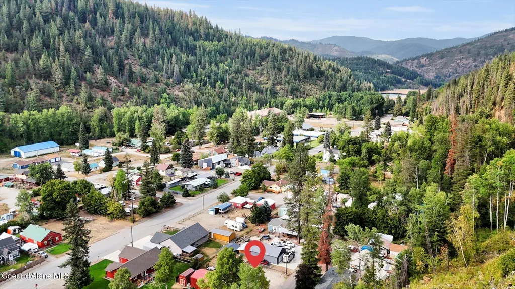 86 E Circle Drive Kellogg ID 83837