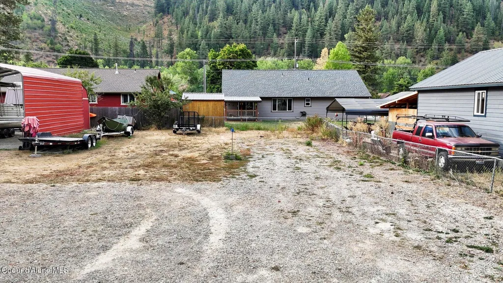 86 E Circle Drive Kellogg ID 83837