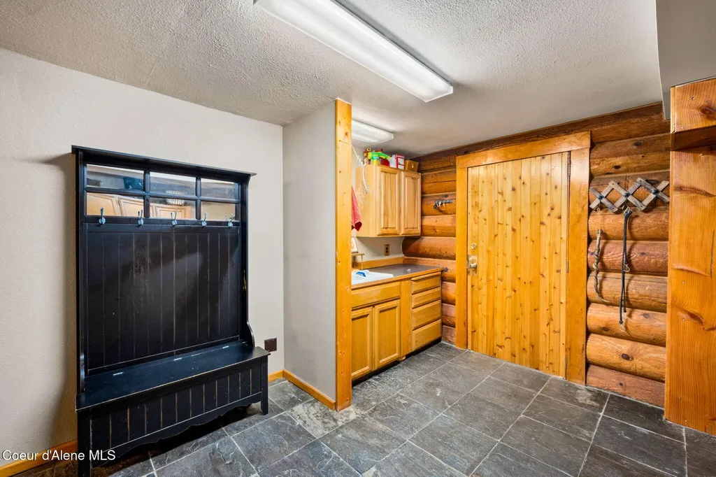 1706 Nine Mile Road Wallace ID 83873
