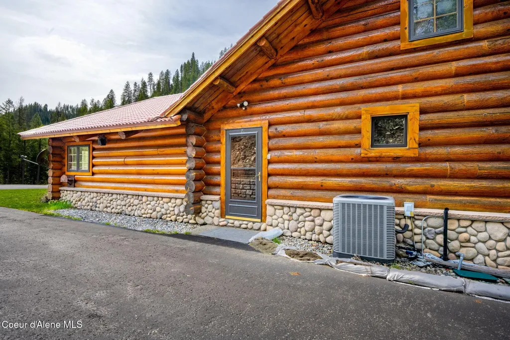 1706 Nine Mile Road Wallace ID 83873