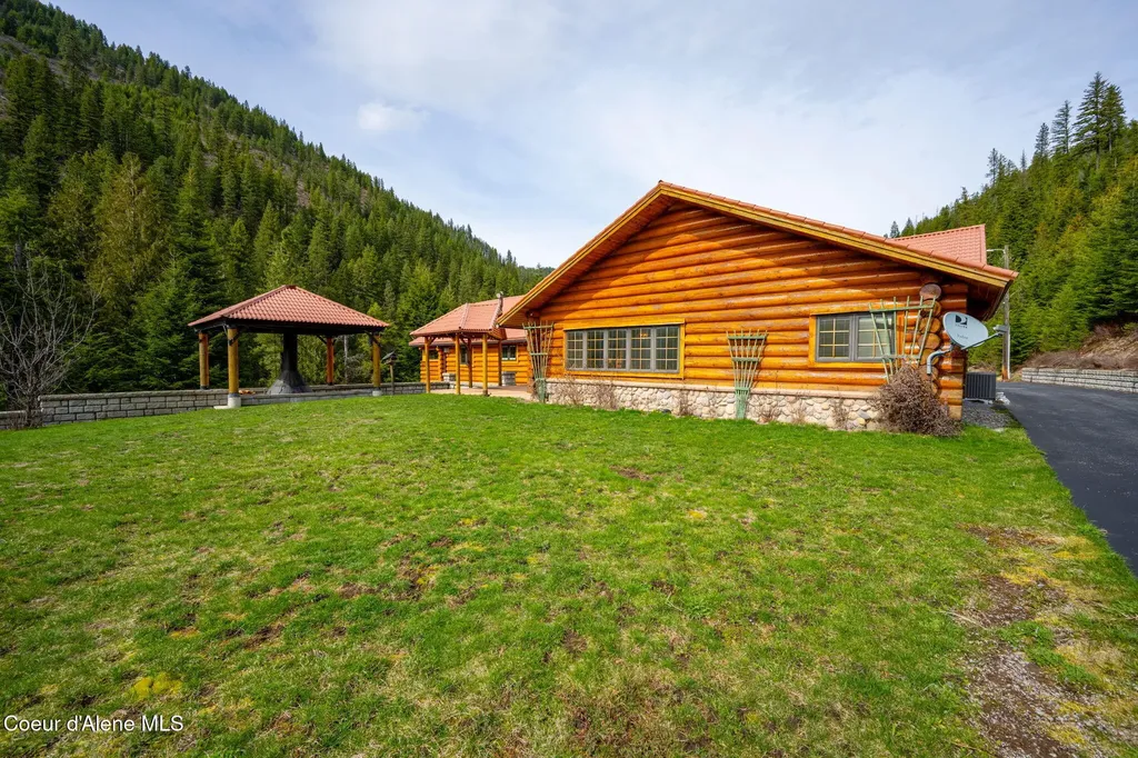 1706 Nine Mile Road Wallace ID 83873