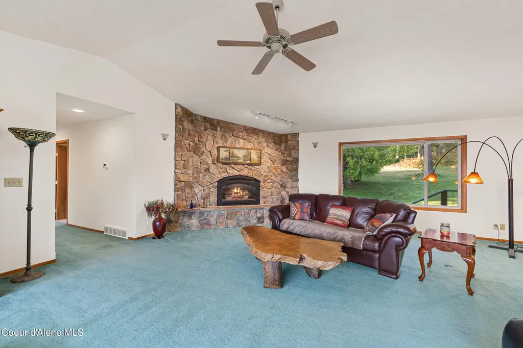 1702 Eastside Road Priest River ID 83856
