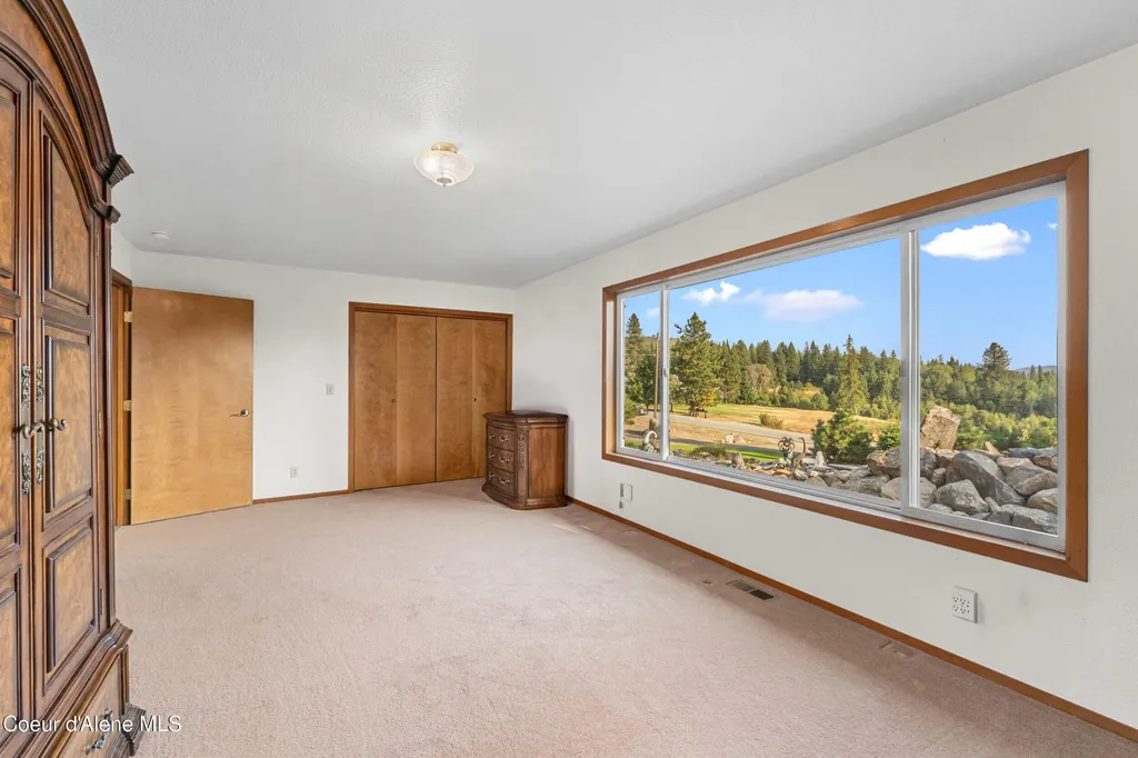 1702 Eastside Road Priest River ID 83856