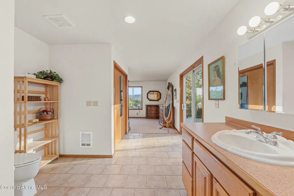 1702 Eastside Road Priest River ID 83856