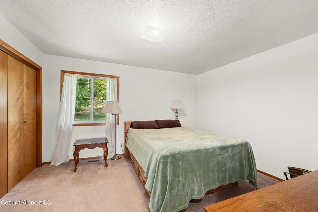 1702 Eastside Road Priest River ID 83856