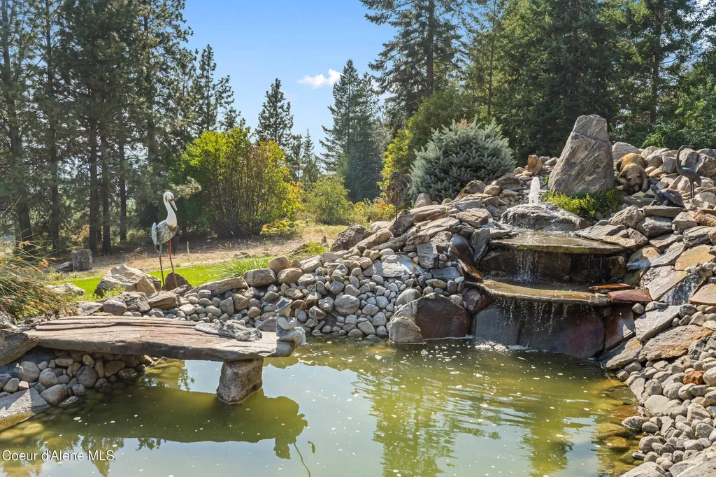 1702 Eastside Road Priest River ID 83856