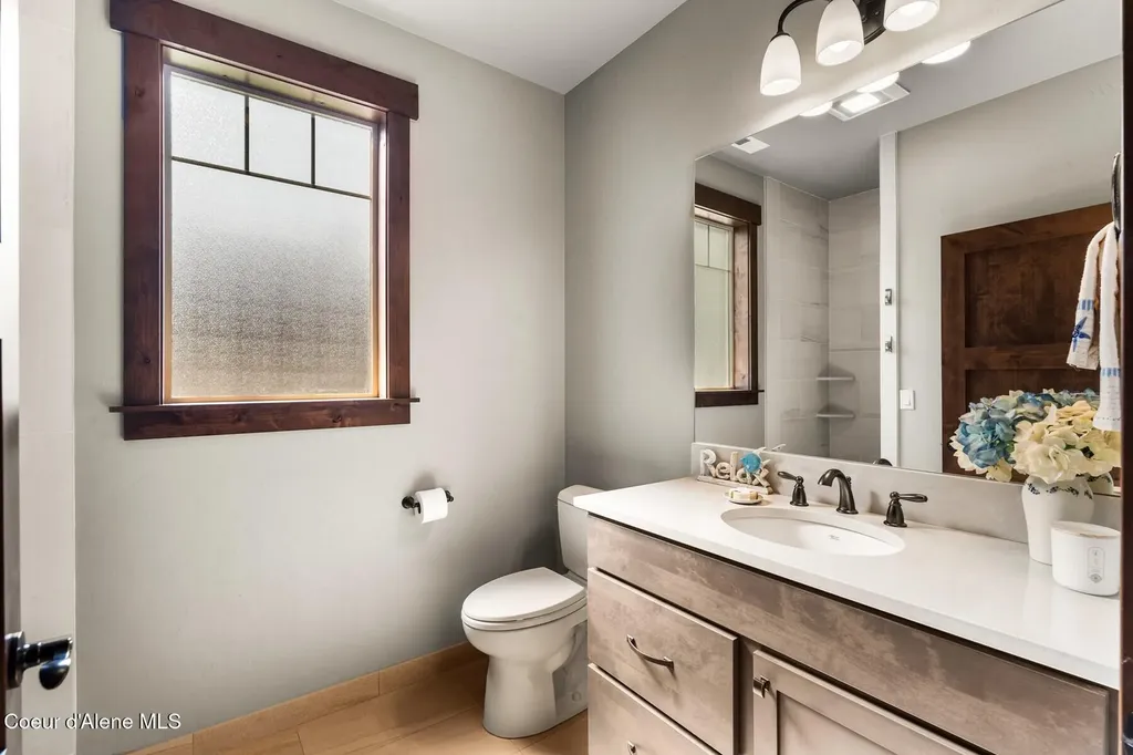 179 Waterfront Drive Sagle ID 83860