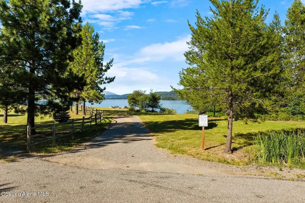 179 Waterfront Drive Sagle ID 83860