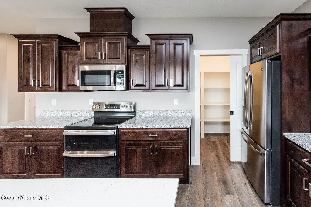 4422 E Savea Lane Post Falls ID 83854