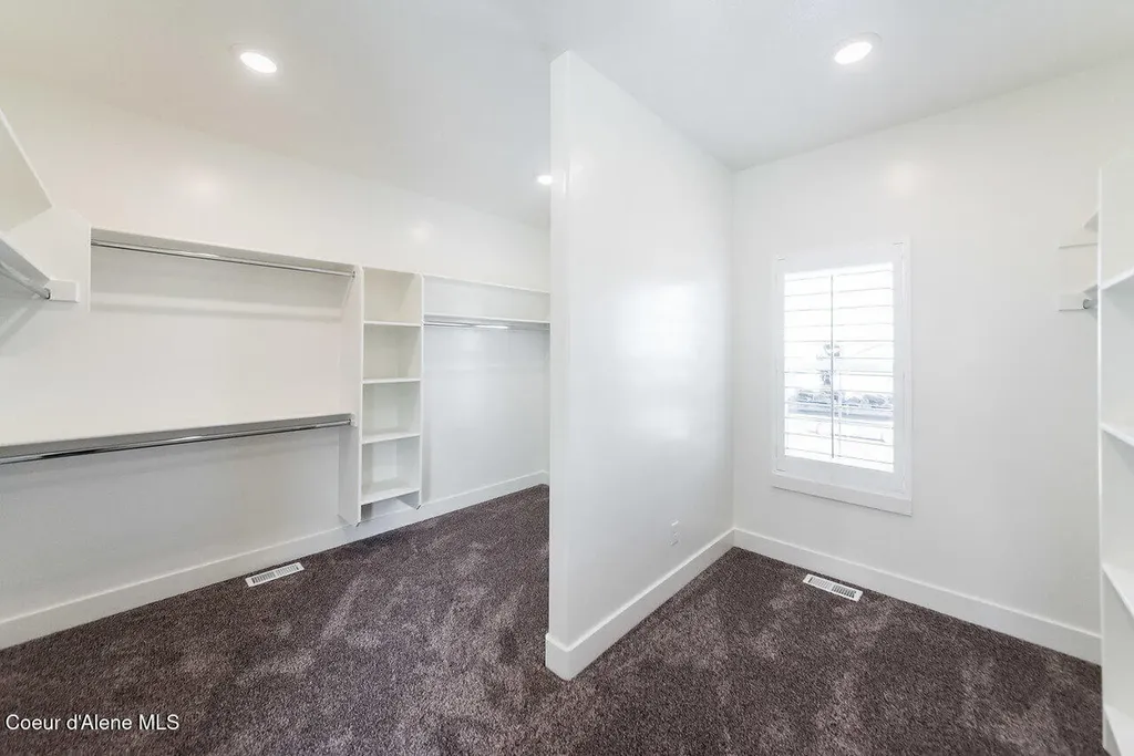 4422 E Savea Lane Post Falls ID 83854