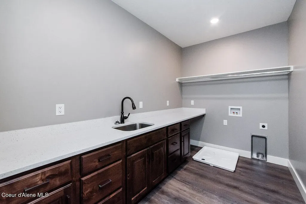 4422 E Savea Lane Post Falls ID 83854