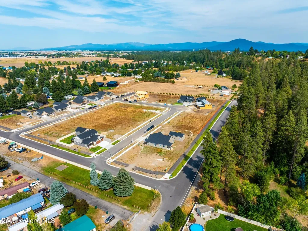 4422 E Savea Lane Post Falls ID 83854