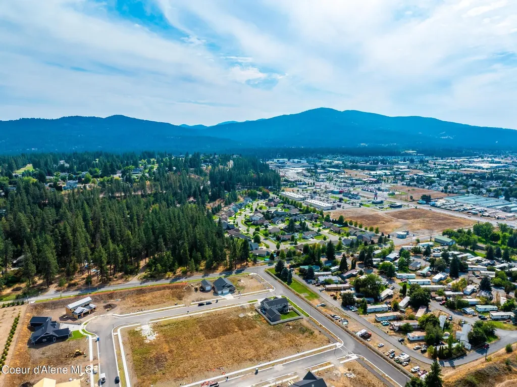 4422 E Savea Lane Post Falls ID 83854