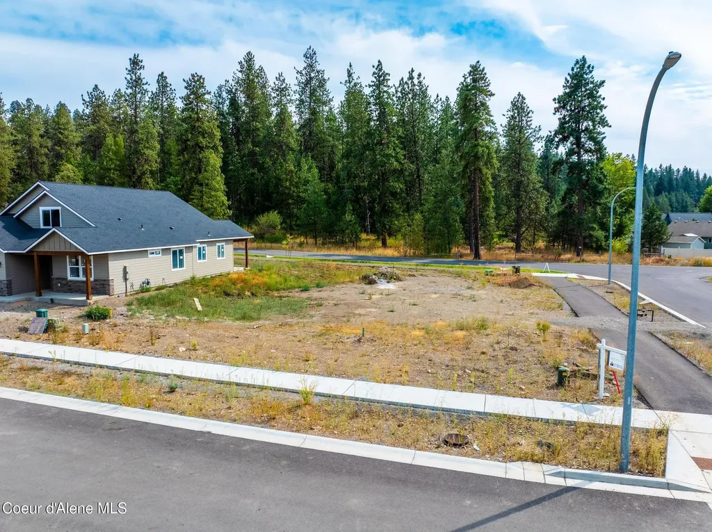 4422 E Savea Lane Post Falls ID 83854