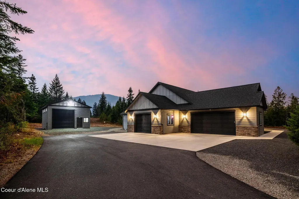 5864 W Twin Lakes Road Rathdrum ID 83858