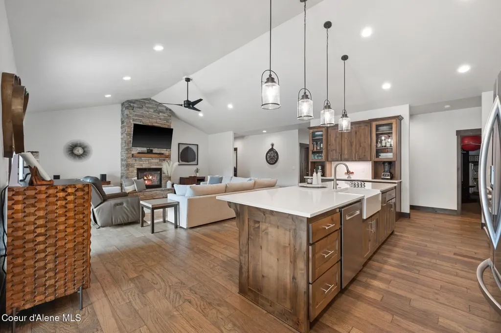 5864 W Twin Lakes Road Rathdrum ID 83858