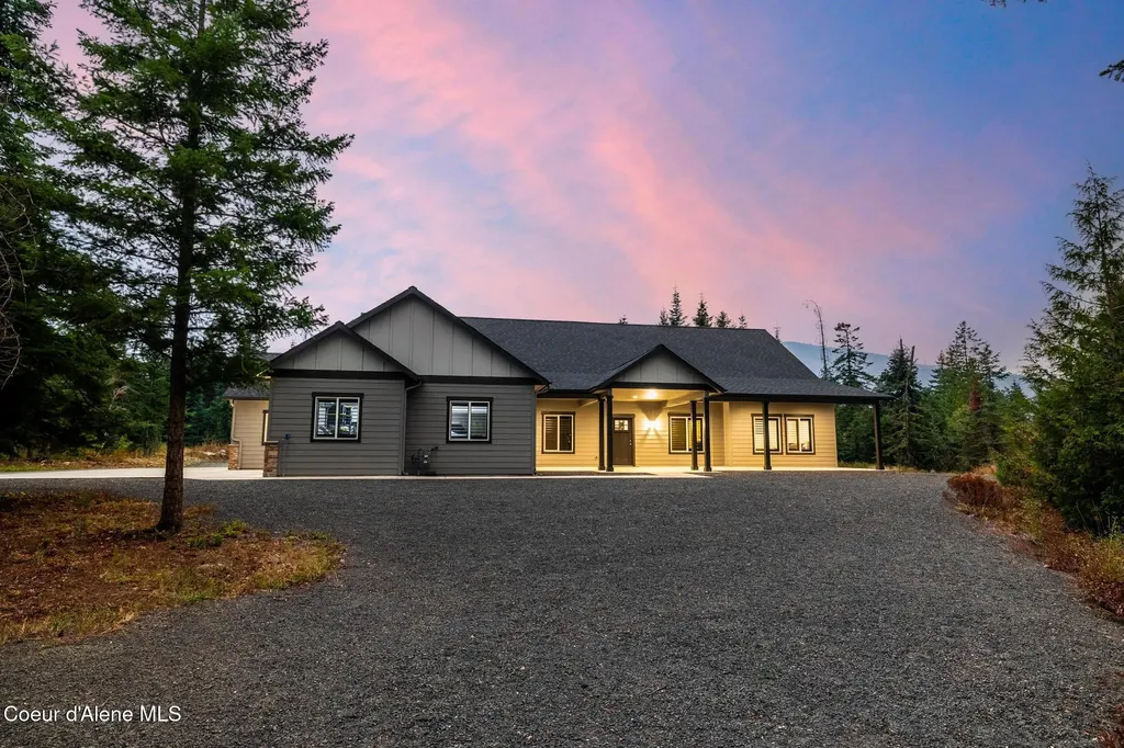 5864 W Twin Lakes Road Rathdrum ID 83858