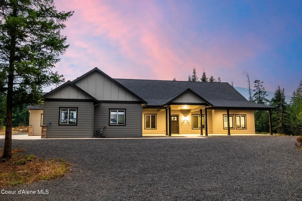 5864 W Twin Lakes Road Rathdrum ID 83858