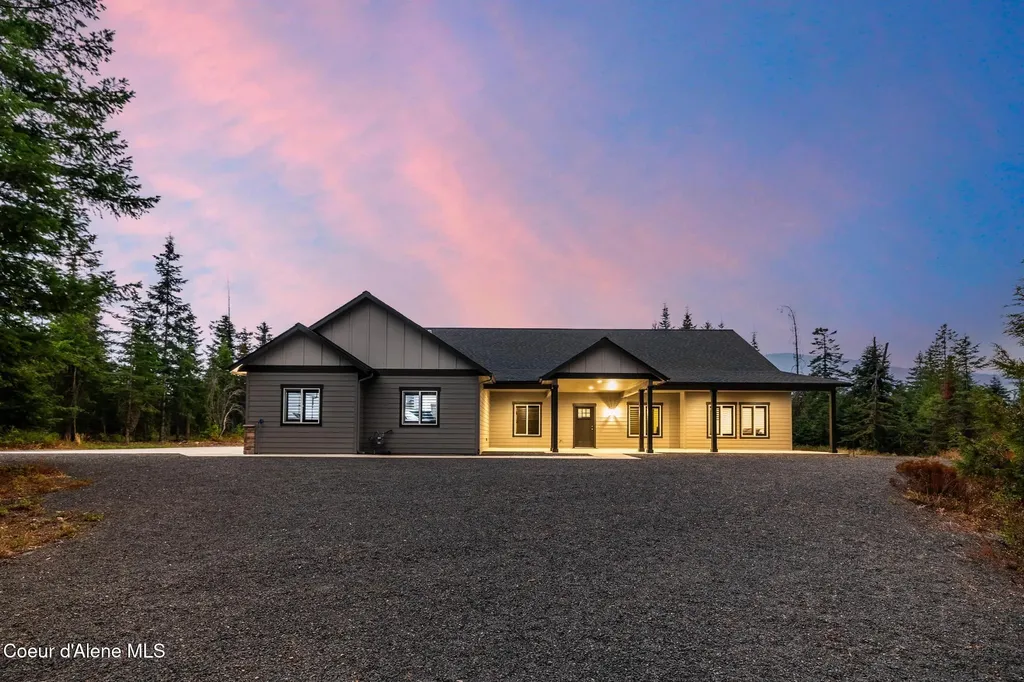 5864 W Twin Lakes Road Rathdrum ID 83858