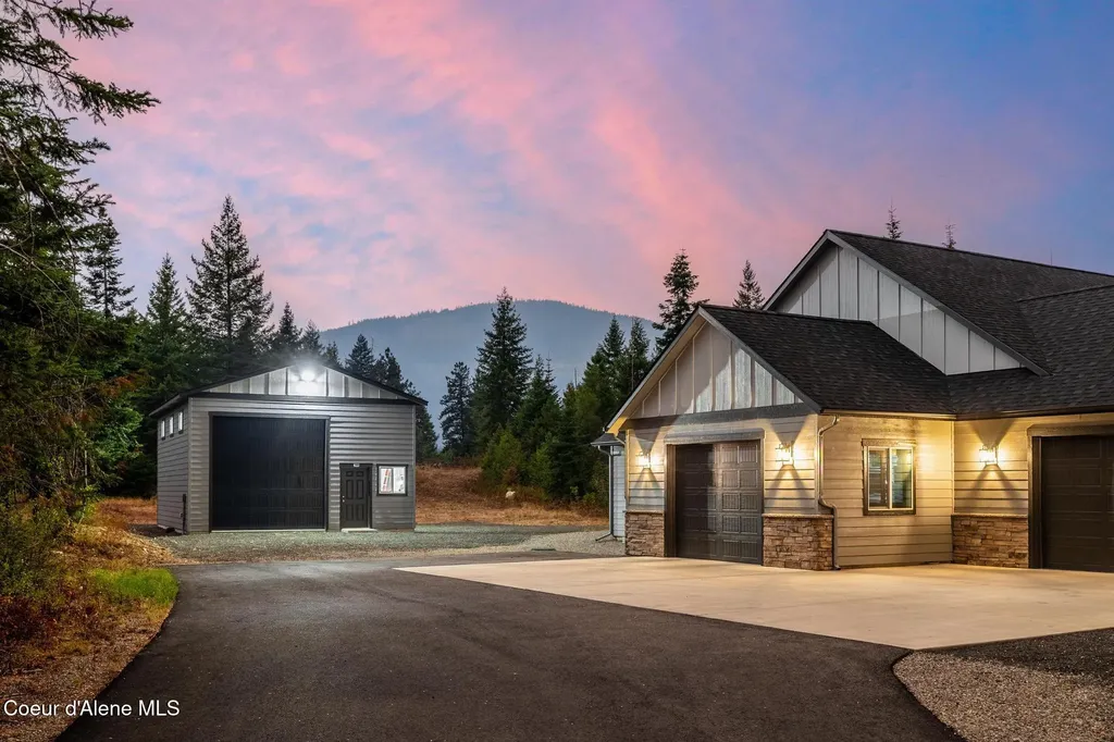 5864 W Twin Lakes Road Rathdrum ID 83858