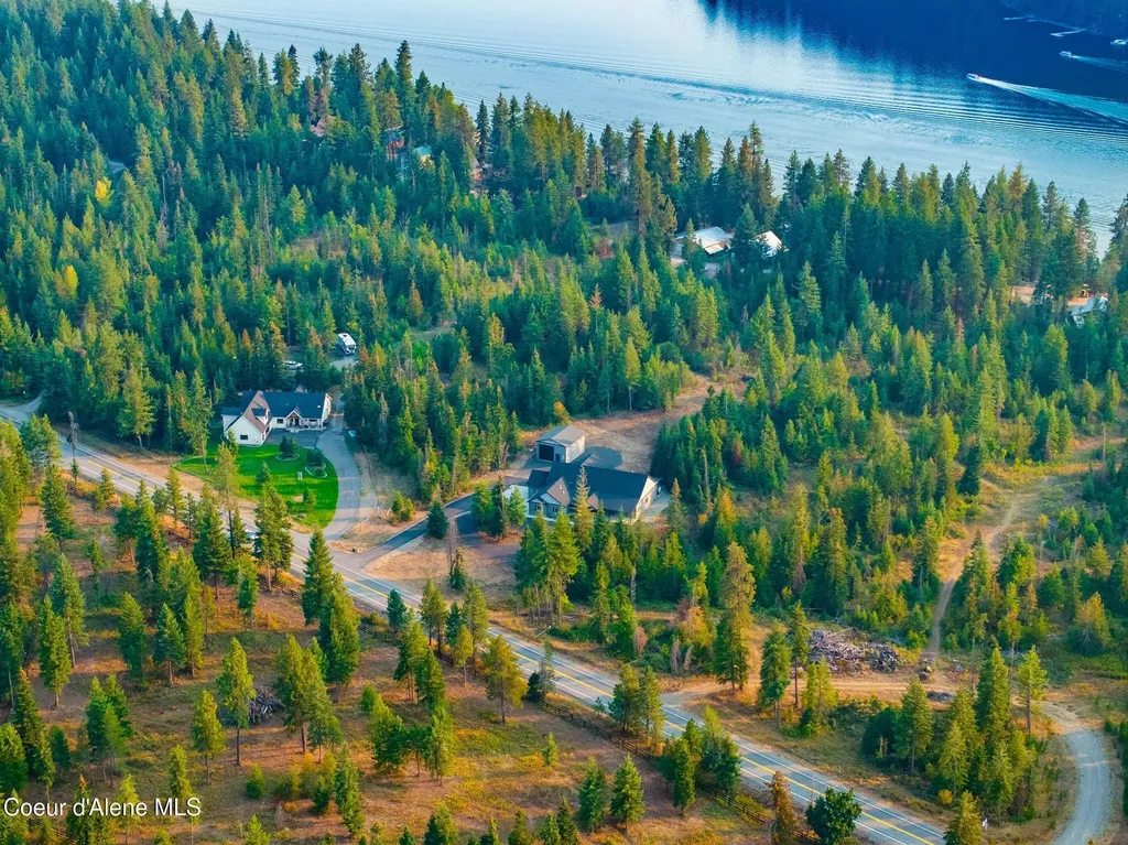 5864 W Twin Lakes Road Rathdrum ID 83858