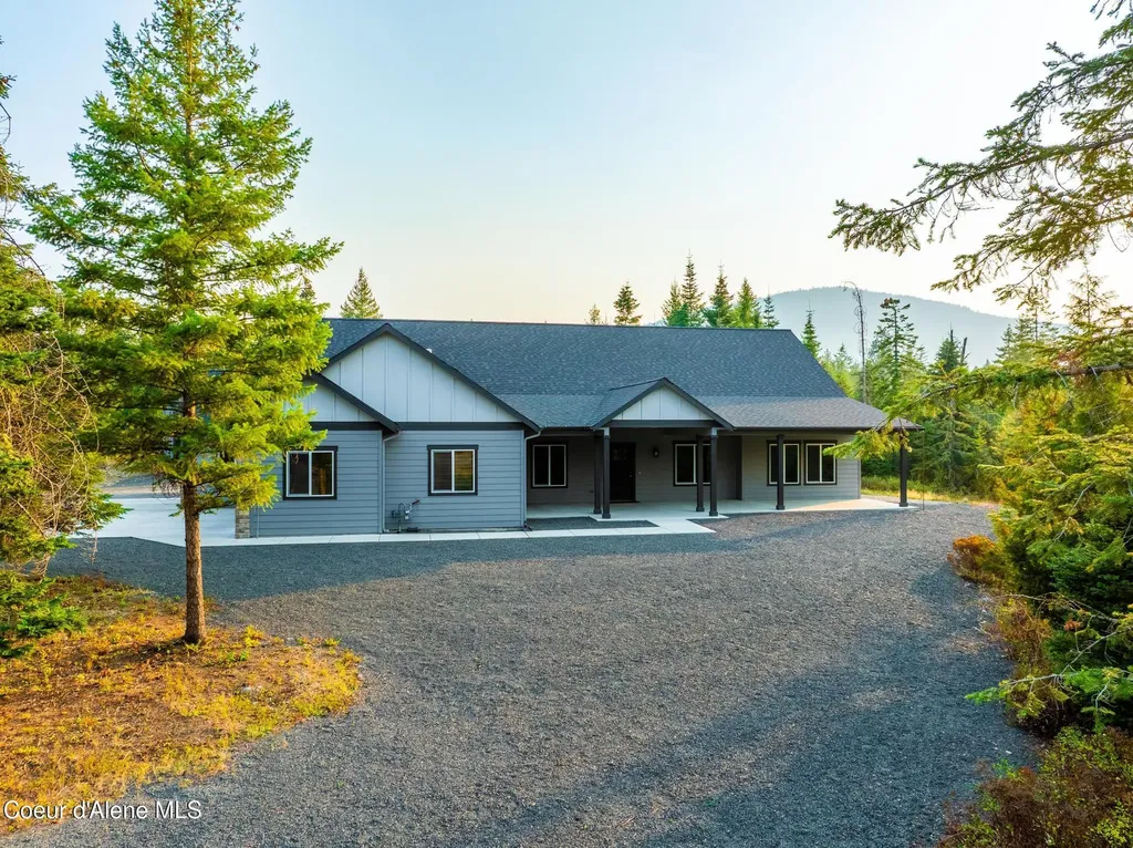 5864 W Twin Lakes Road Rathdrum ID 83858