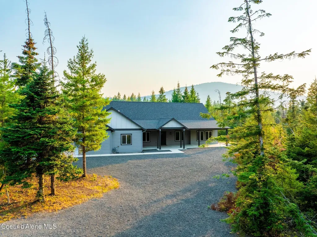 5864 W Twin Lakes Road Rathdrum ID 83858
