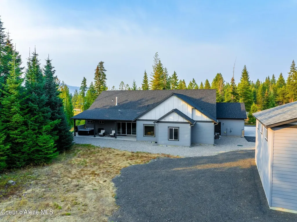 5864 W Twin Lakes Road Rathdrum ID 83858