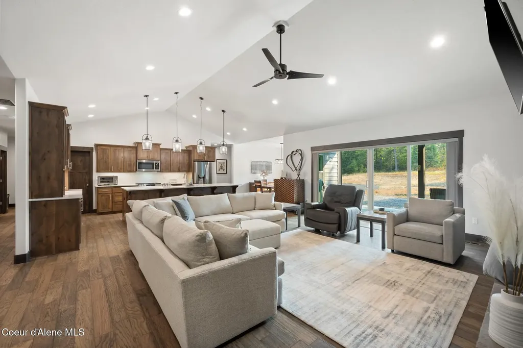 5864 W Twin Lakes Road Rathdrum ID 83858