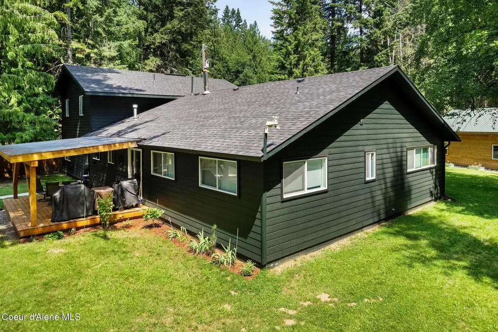 11860 Baldy Mountain Road Sandpoint ID 83864
