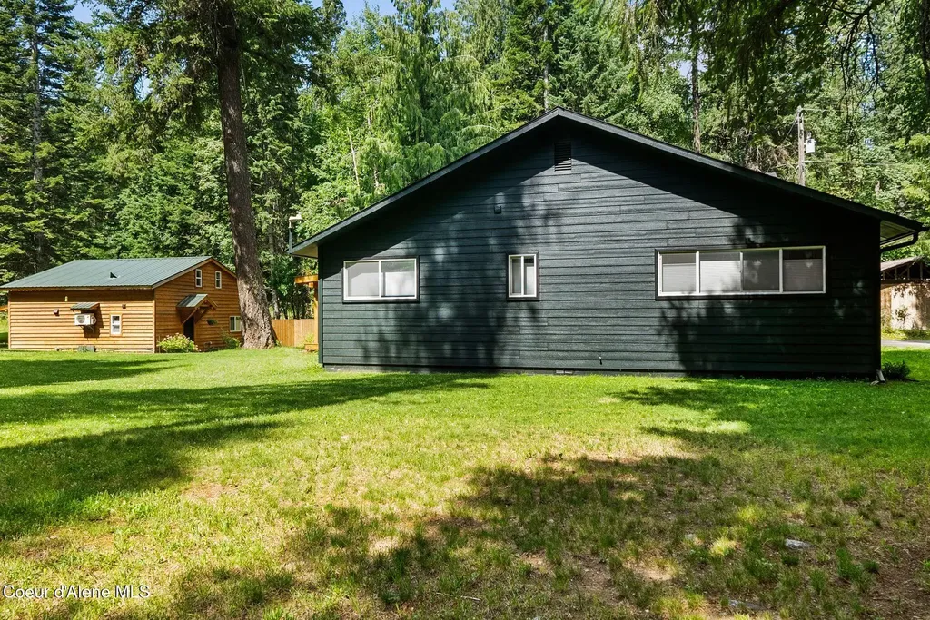 11860 Baldy Mountain Road Sandpoint ID 83864