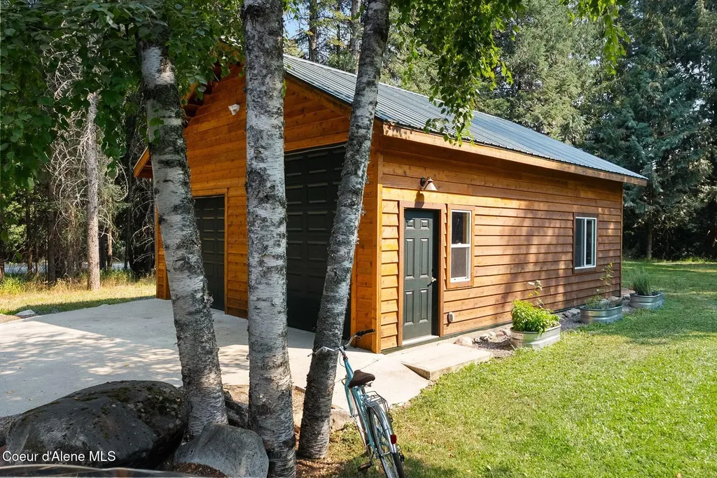 11860 Baldy Mountain Road Sandpoint ID 83864