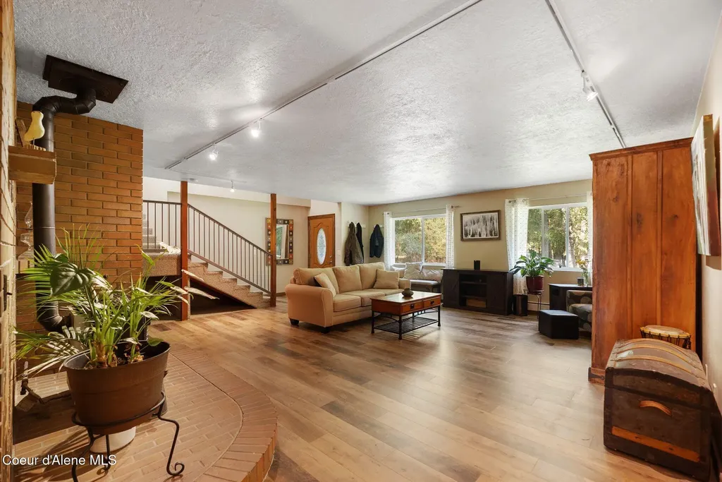 11860 Baldy Mountain Road Sandpoint ID 83864