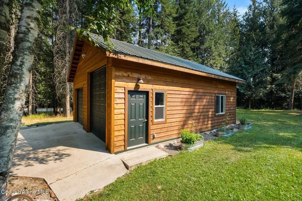 11860 Baldy Mountain Road Sandpoint ID 83864
