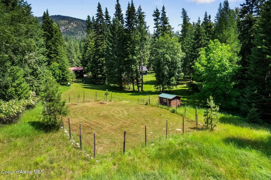 11860 Baldy Mountain Road Sandpoint ID 83864