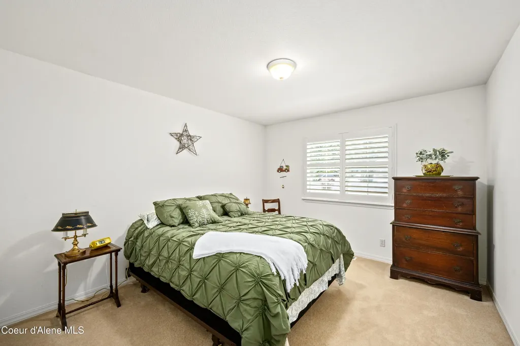 11907 N Blue Jay Court Hayden ID 83835