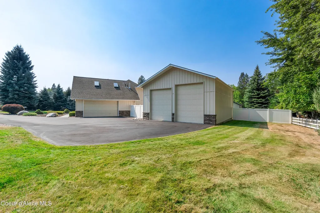 11907 N Blue Jay Court Hayden ID 83835